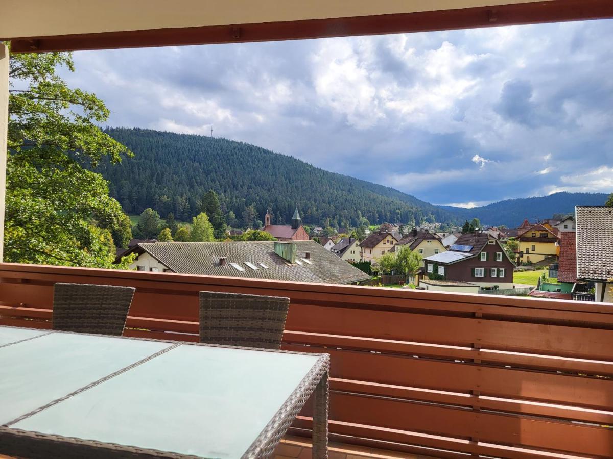 Schwarzwaldsuite Mit Panorama Waldblick Enzklösterle Buitenkant foto